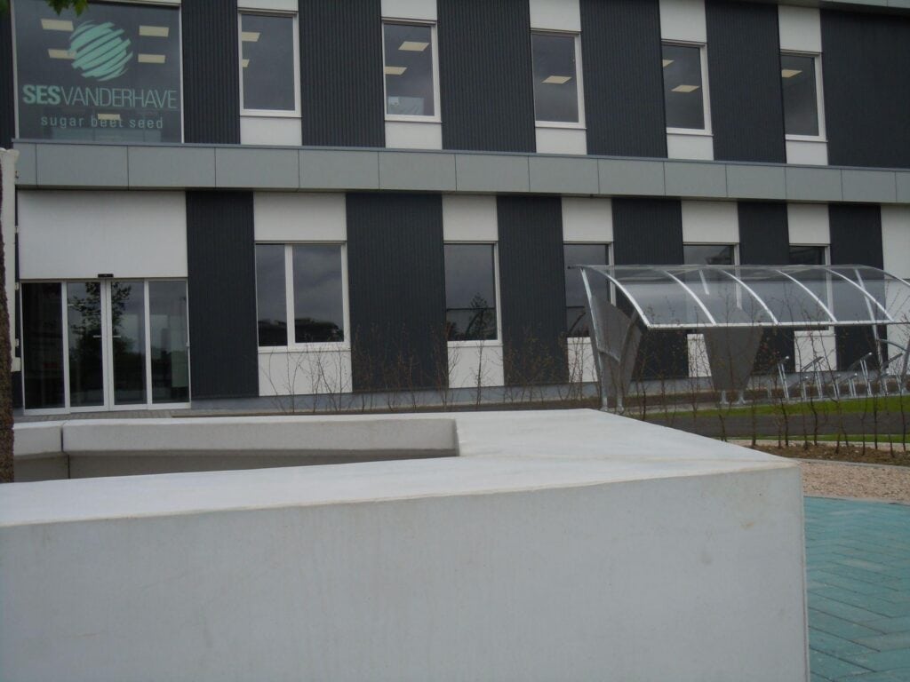 Ses Vanderhave Entree - Boomranden
