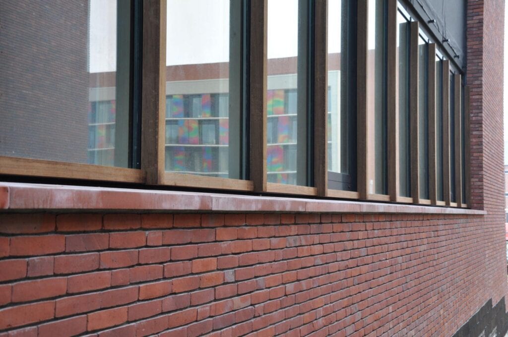 Ziekenhuis ZOL - gekleurde raamdorpels en muurafdekken