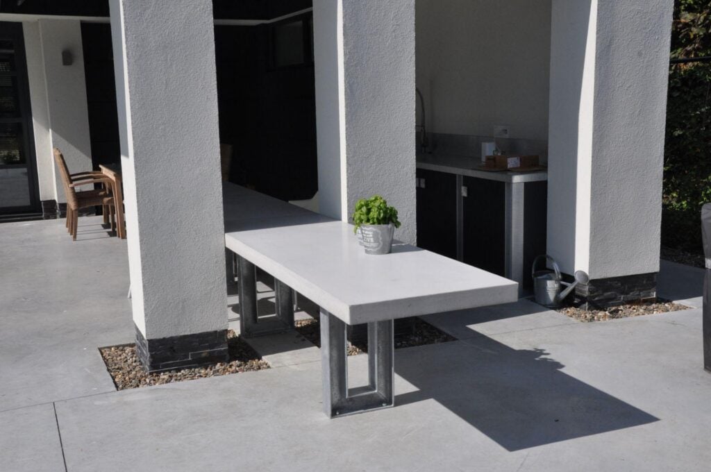 Tuintafel en vloerplaat op maat