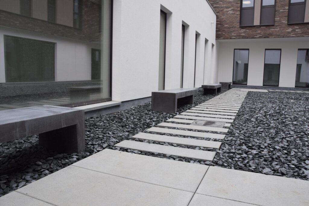 Nieuwbouw Politiekantoor - Zitbanken
