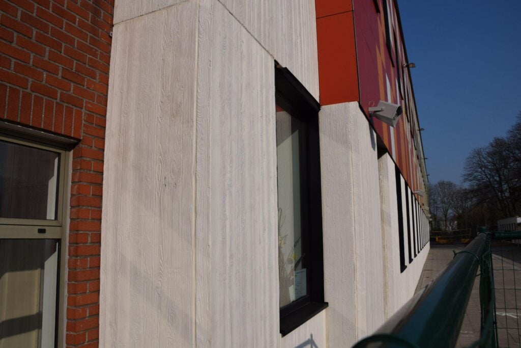 Basisschool - houtstructuur gevelpanelen