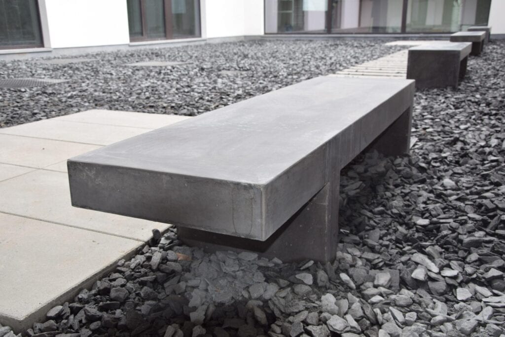 Nieuwbouw Politiekantoor - Zitbanken