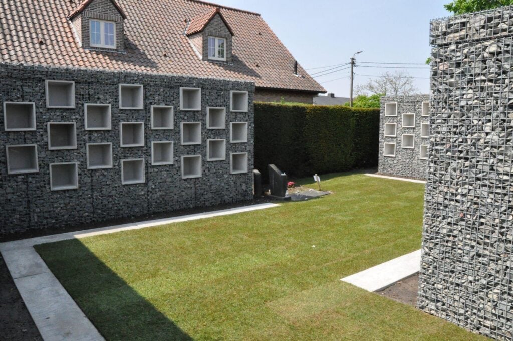 Columbariumnissen in schanskorven