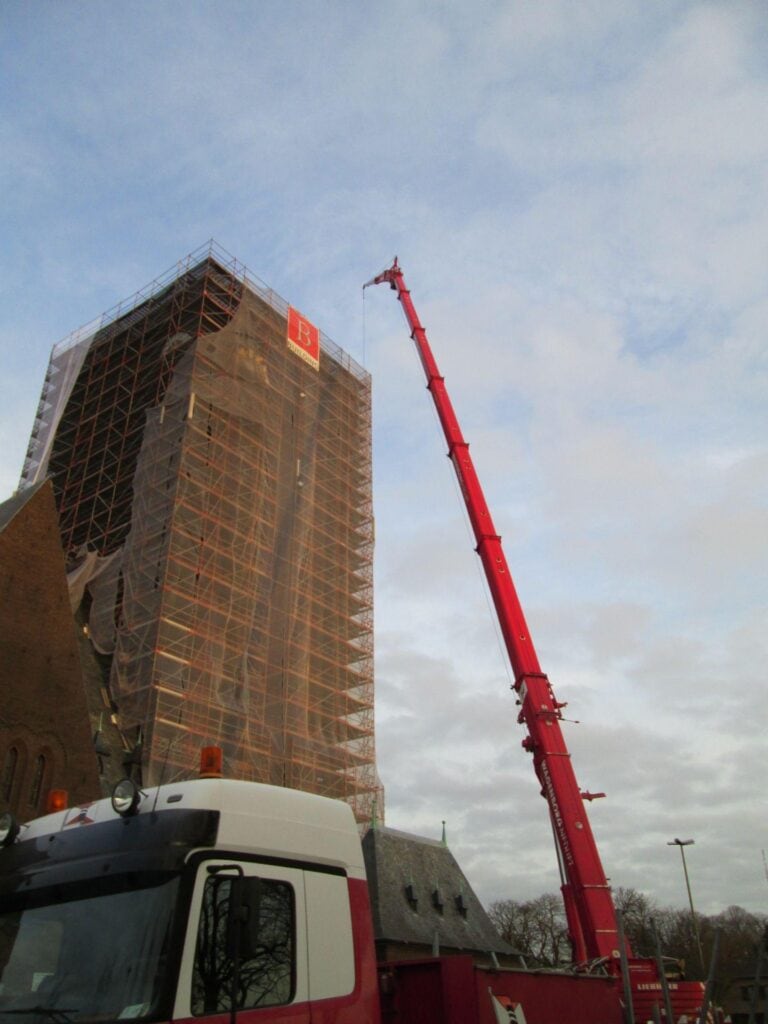 Restauratie kerktoren - Dekstenen