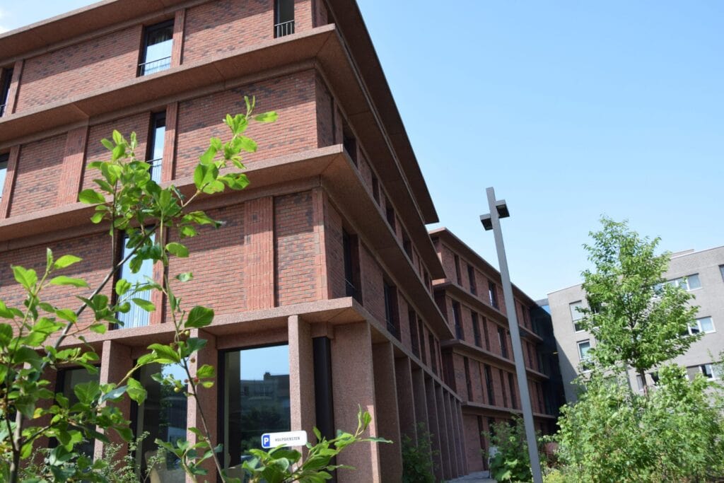 WZC "Het Molenhof" Leuven - Luifels en kolommen
