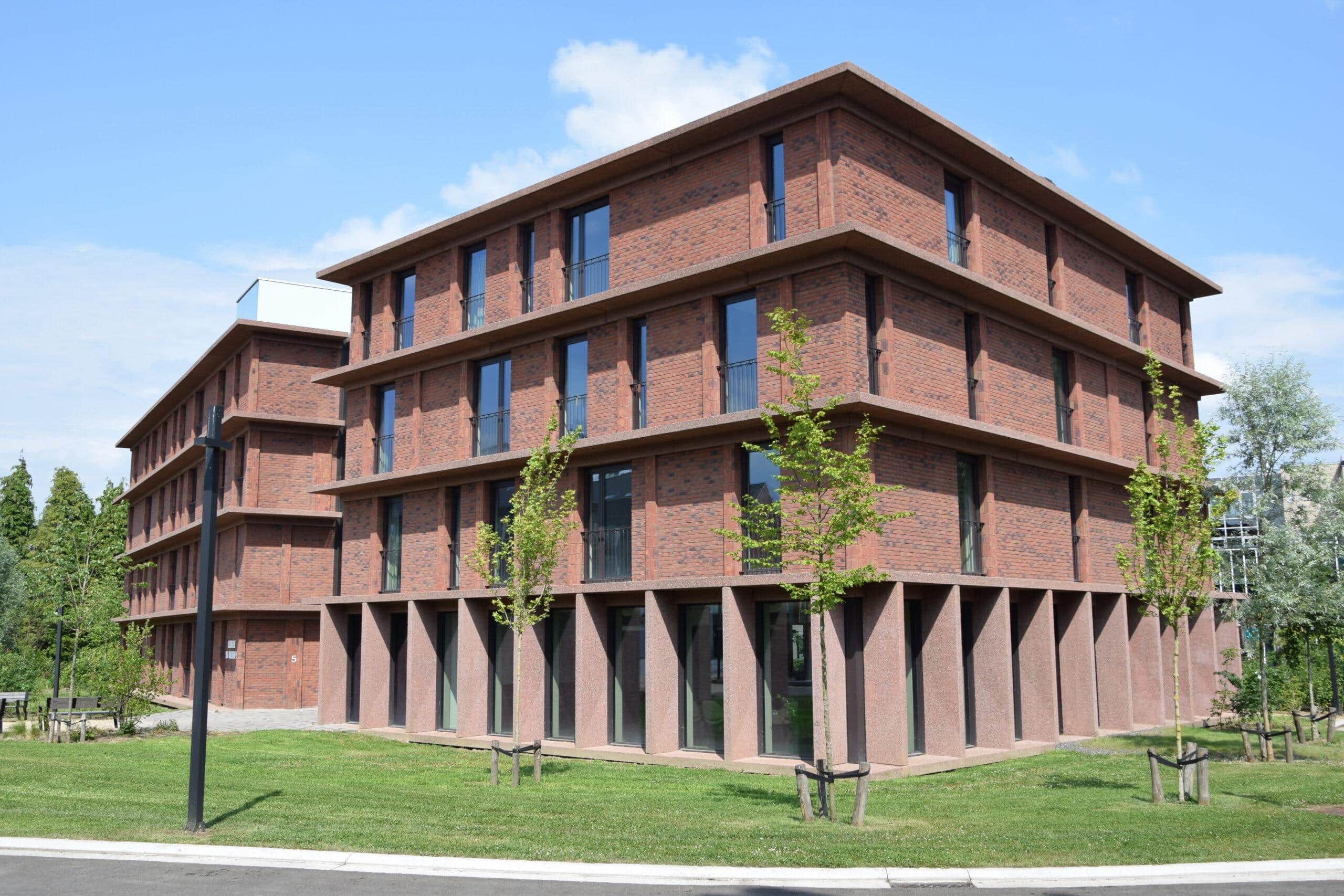 WZC "Het Molenhof" Leuven - Luifels en kolommen