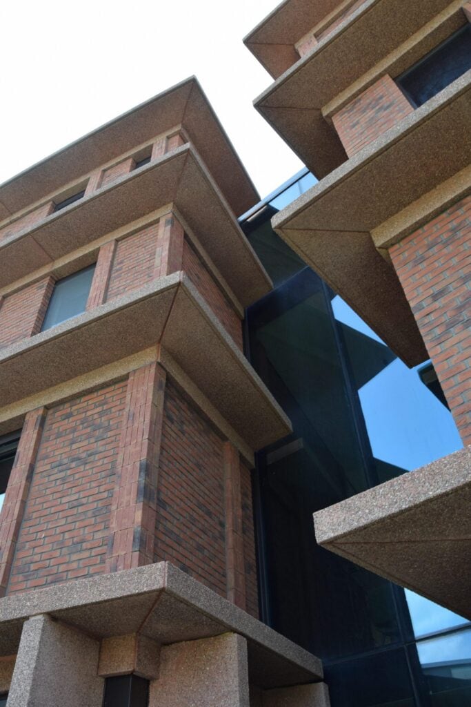 WZC "Het Molenhof" Leuven - Luifels en kolommen