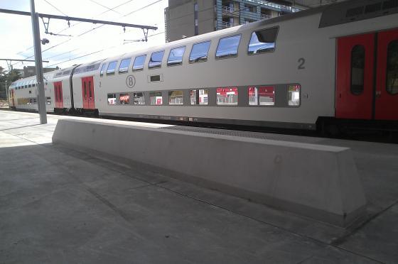 Stationsperron – Zitbankelementen