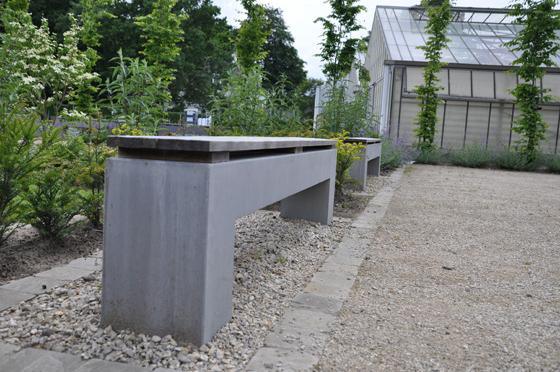 Tuinbouwschool – zitbanken